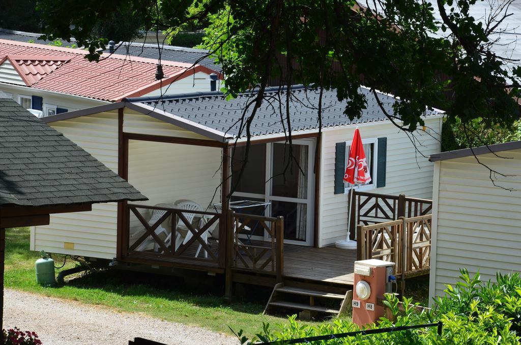 Camping Hotel Les Rives Du Loup Tourrettes-sur-Loup Zimmer foto